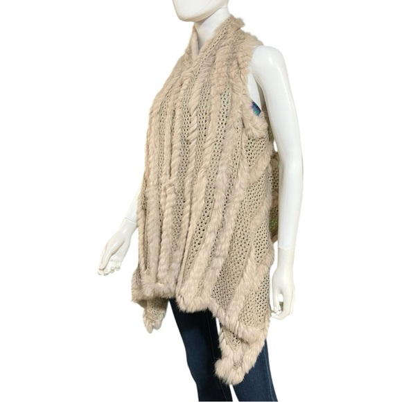 Elliatt Sand Wander Rabbit Fur Vest, L - Picture 7 of 10